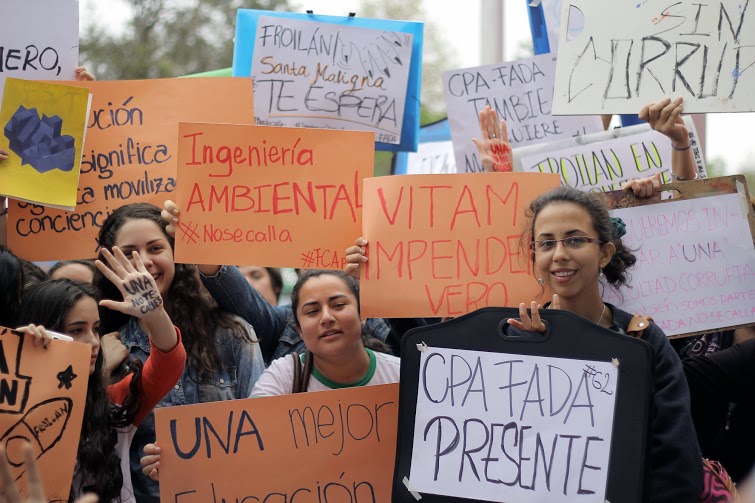 universidad-nacional-asuncion-una-no-te-calles5